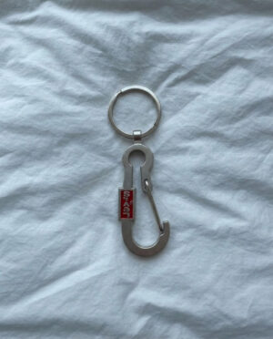 Levis Carabiner