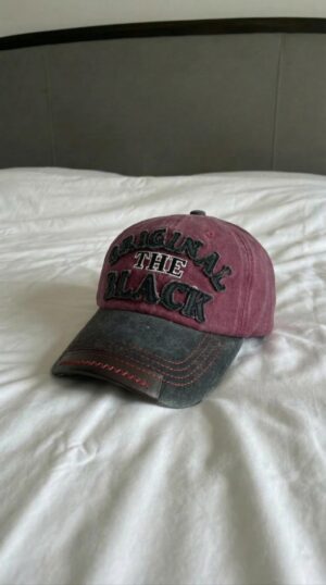 THE OEIGNAL CLACK RED