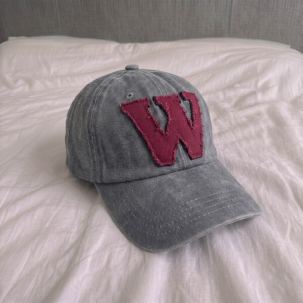 W cap